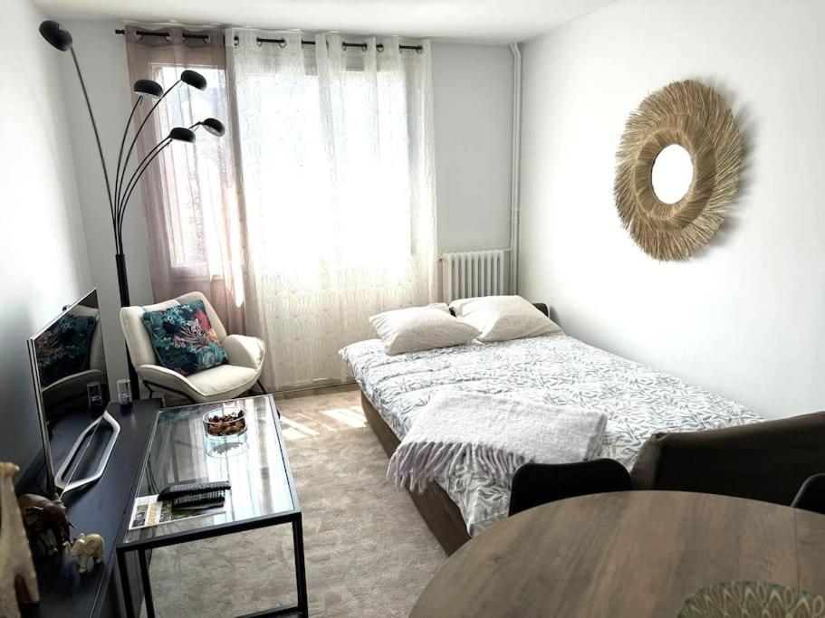 Appartement - Fresnes Экстерьер фото